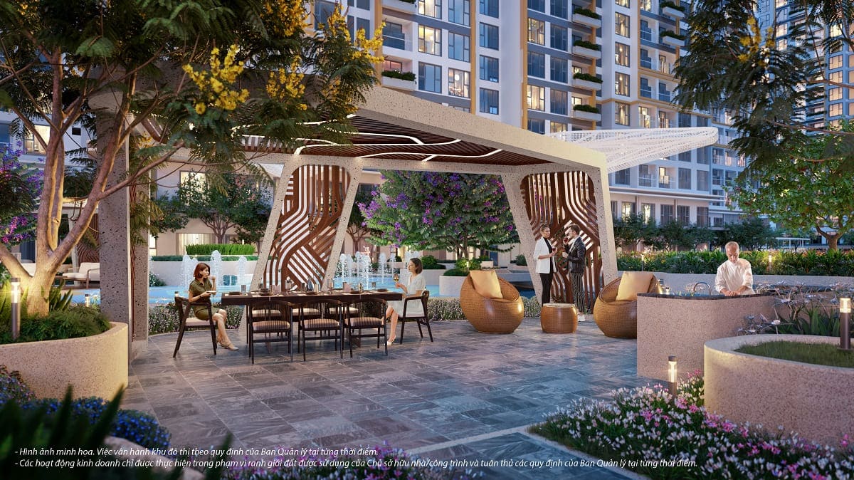 Không gian ngoài trời ngay dưới thềm nhà tại Lumière Boulevard.